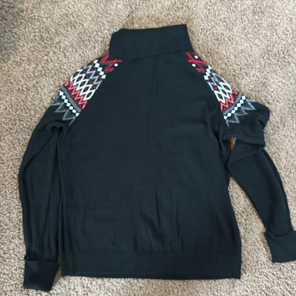 NY & Co Sweater - Picture 5 of 6